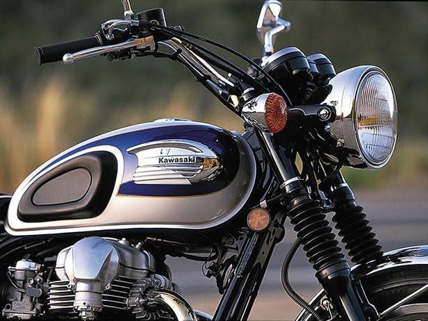 Retro Ka King: Kawasaki W2 650SS – British Look, Japanese Dum!