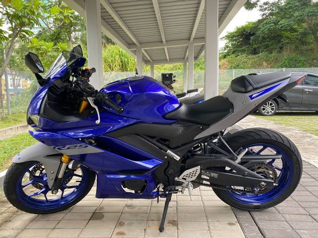 Yamaha R25