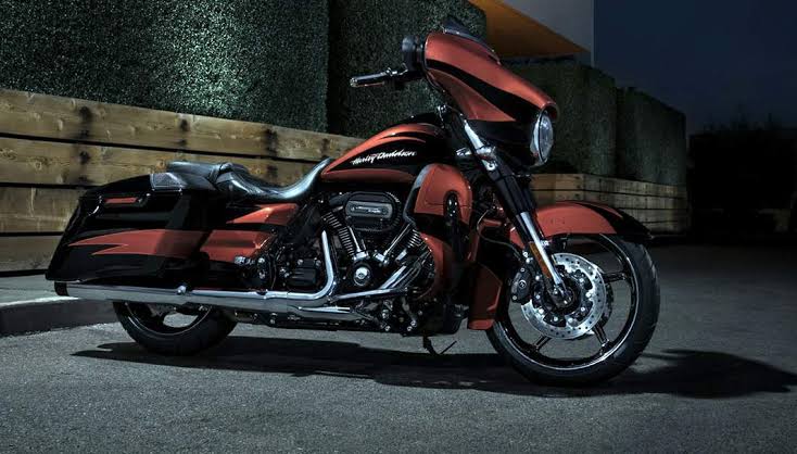 Harley‑Davidson CVO Street Glide—Ek Maharathi Bagger Jo Dil Jeet Le”